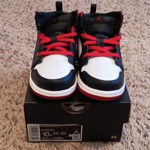 Jordan 1 MID sneakers NIB